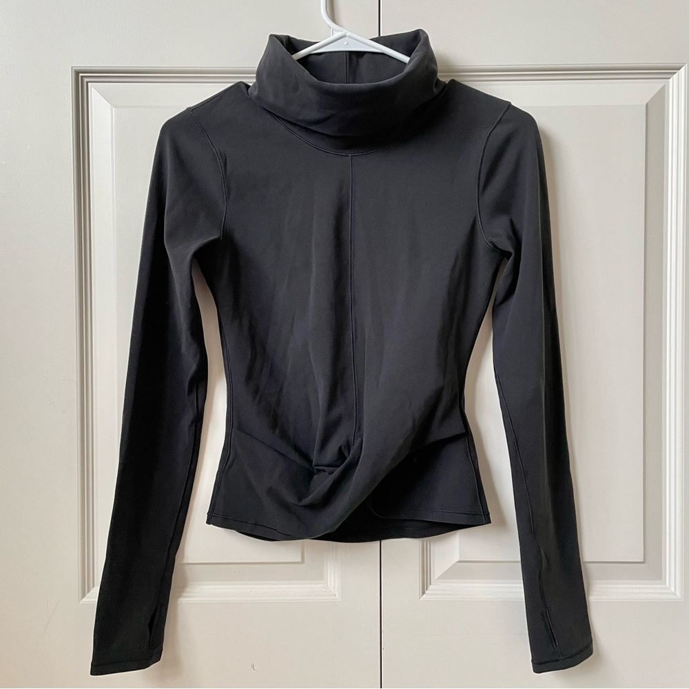 Lululemon long sleeve nulu funnel neck twist front shirt